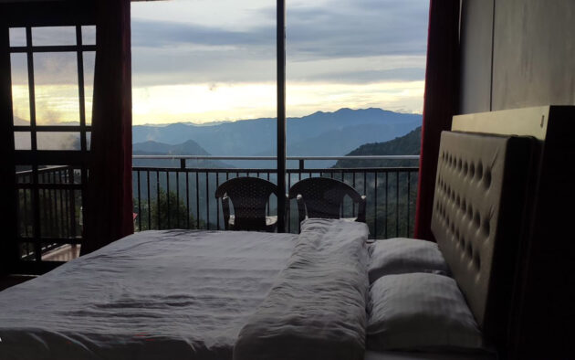 Deluxe cottage with balcony - Image 2