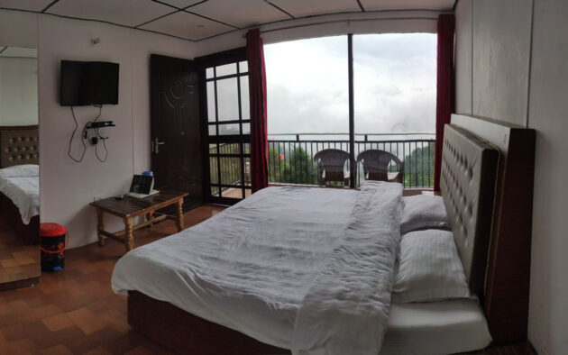 Deluxe cottage with balcony